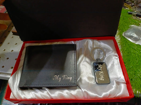 Customized Wallet and Metal Keychain in A Gift Box